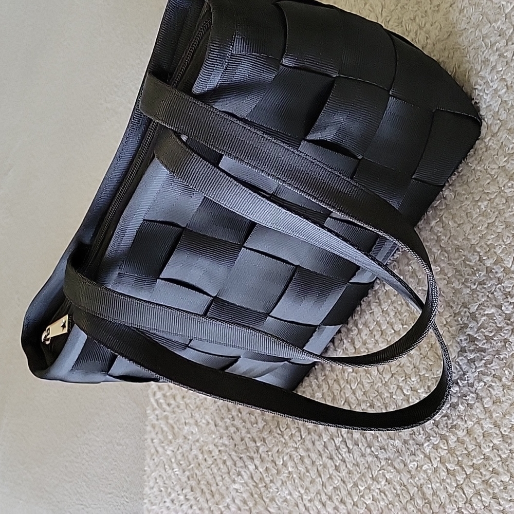 Original HARVEYS Seatbelt Bag